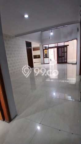 Rumah Elit Modern Tanpa Renovasi di Holis Cigondewah Bandung Rumah Elit Modern Tanpa Renovasi di Holis Cigondewah Bandung