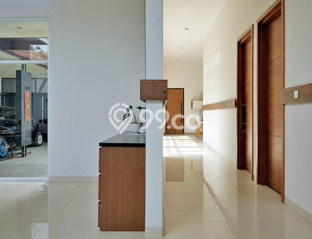 For Sale! Premium House LT 509m2 Desain Elegan di Holis Cigondewah For Sale! Premium House LT 509m2 Desain Elegan di Holis Cigondewah
