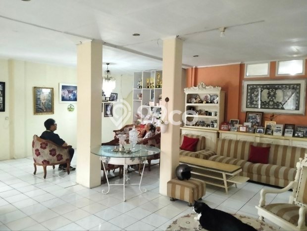 Hunian Elit LB 400m2 Siap Huni Desain Elegan di Turangga, Bandung Hunian Elit LB 400m2 Siap Huni Desain Elegan di Turangga, Bandung