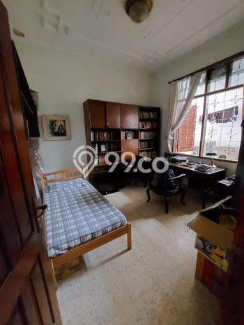 Rumah Elit LB 450m2 Siap Pakai Desain Elegan di Geger Kalong, Bandung Rumah Elit LB 450m2 Siap Pakai Desain Elegan di Geger Kalong, Bandung