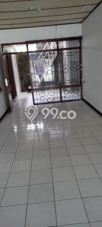 Dijual Rumah 5 Kamar Lokasi Strategis Nyaman dan Strategis di Arcamanik Dijual Rumah 5 Kamar Lokasi Strategis Nyaman dan Strategis di Arcamanik