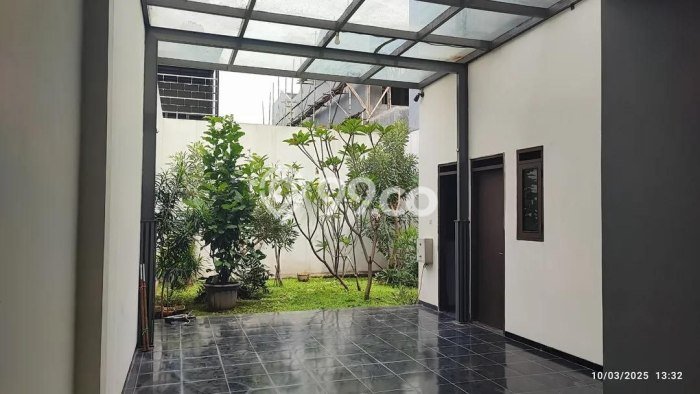 Rumah Luxury Modern Tanpa Renovasi di Mekar Wangi Bandung Rumah Luxury Modern Tanpa Renovasi di Mekar Wangi Bandung