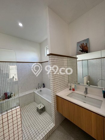 Rumah Luxury Modern Tanpa Renovasi di Turangga Bandung Rumah Luxury Modern Tanpa Renovasi di Turangga Bandung