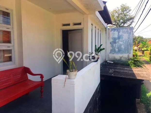 Rumah Elit LB 220m2 Siap Pakai Desain Elegan di Cigadung, Bandung Rumah Elit LB 220m2 Siap Pakai Desain Elegan di Cigadung, Bandung