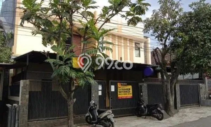 Kost Dijual di Cikutra dengan 21 KT dan Luas 400m2 Kost Dijual di Cikutra dengan 21 KT dan Luas 400m2