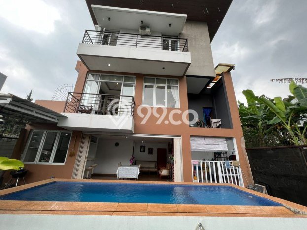 Rumah Mewah LB 300m2 Siap Pakai Desain Elegan di Resor Dago Pakar, Bandung Rumah Mewah LB 300m2 Siap Pakai Desain Elegan di Resor Dago Pakar, Bandung