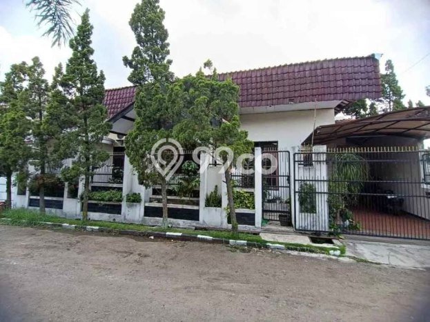 Dijual Rumah 5 Kamar Lokasi Strategis Bagus dan Strategis di Antapani Dijual Rumah 5 Kamar Lokasi Strategis Bagus dan Strategis di Antapani