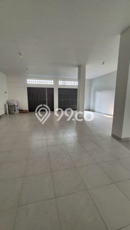 Ready to Use! Luxury House LT 300m2 Desain Elegan di Cigadung Ready to Use! Luxury House LT 300m2 Desain Elegan di Cigadung