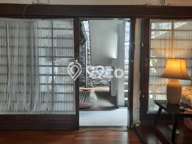 Rumah Luxury Modern Tanpa Renovasi di Surya Sumantri Bandung Rumah Luxury Modern Tanpa Renovasi di Surya Sumantri Bandung