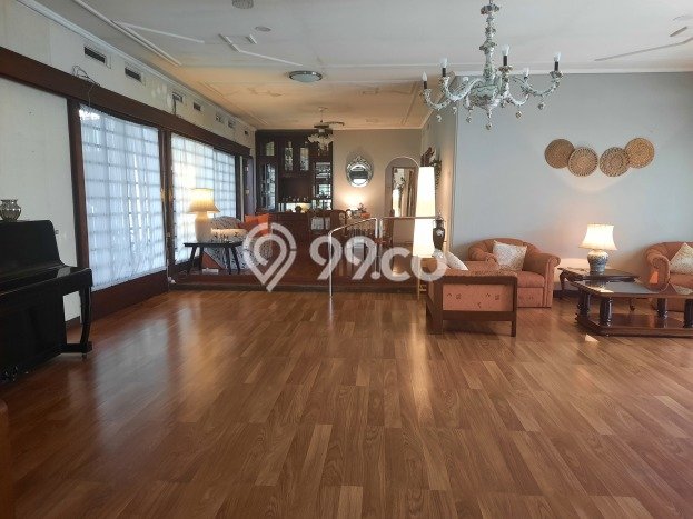 Rumah Luxury Modern Tanpa Renovasi di Surya Sumantri Bandung Rumah Luxury Modern Tanpa Renovasi di Surya Sumantri Bandung