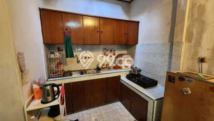 For Sale Rumah 2 Kamar Lokasi Strategis Bagus dan Strategis di Cipondoh For Sale Rumah 2 Kamar Lokasi Strategis Bagus dan Strategis di Cipondoh