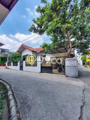 Jual Rumah Luas Megah Dengan View Eksklusif di Kukusan, Depok Jual Rumah Luas Megah Dengan View Eksklusif di Kukusan, Depok