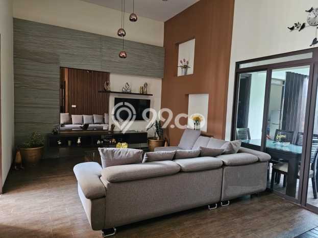 Ready to Use! Luxury House LT 162m2 Desain Modern di Kota Baru Parahyangan Ready to Use! Luxury House LT 162m2 Desain Modern di Kota Baru Parahyangan