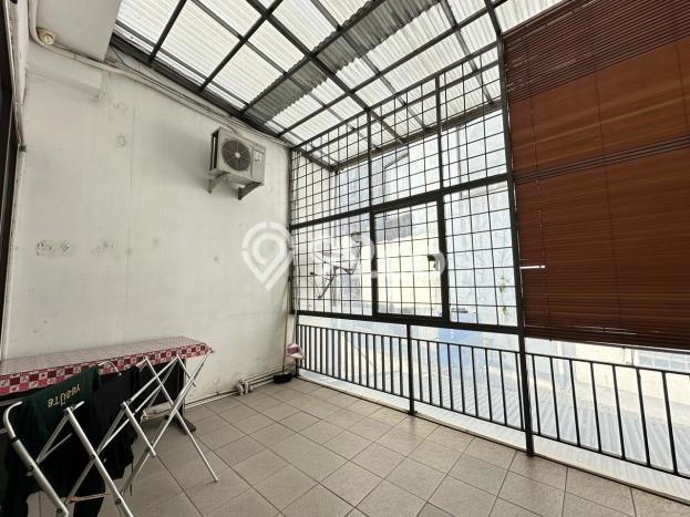 Rumah Mewah LB 250m2 Siap Pakai Desain Elegan di Pasteur, Bandung Rumah Mewah LB 250m2 Siap Pakai Desain Elegan di Pasteur, Bandung