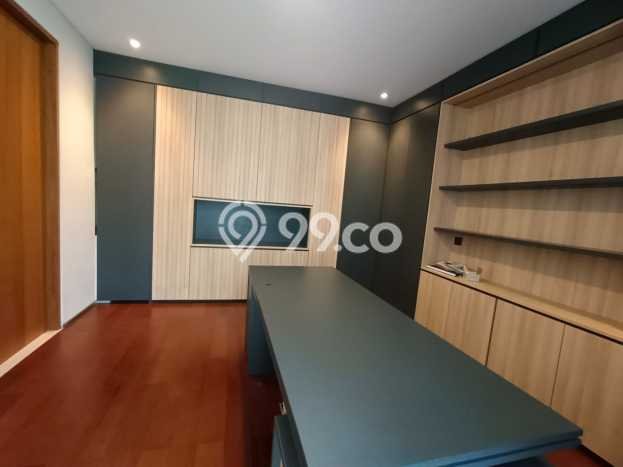 Hunian Elit LB 400m2 Siap Pakai Desain Elegan di Kota Baru Parahyangan, Bandung Hunian Elit LB 400m2 Siap Pakai Desain Elegan di Kota Baru Parahyangan, Bandung