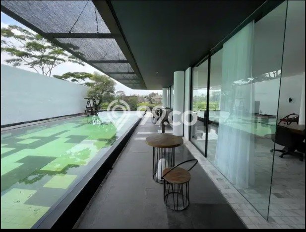 Rumah Elit LB 700m2 Siap Pakai Desain Elegan di Kota Baru Parahyangan, Bandung Rumah Elit LB 700m2 Siap Pakai Desain Elegan di Kota Baru Parahyangan, Bandung