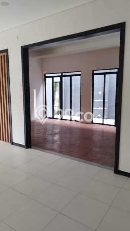 Dijual Rumah Luas Elegan Dengan View Cantik di Kota Baru Parahyangan, Bandung Dijual Rumah Luas Elegan Dengan View Cantik di Kota Baru Parahyangan, Bandung