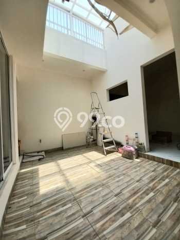 For Sale! Luxury House LT 144m2 Desain Elegan di Summarecon Bandung For Sale! Luxury House LT 144m2 Desain Elegan di Summarecon Bandung