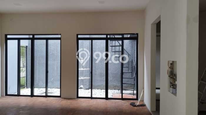 Dijual Rumah Luas Elegan Dengan View Cantik di Kota Baru Parahyangan, Bandung Dijual Rumah Luas Elegan Dengan View Cantik di Kota Baru Parahyangan, Bandung