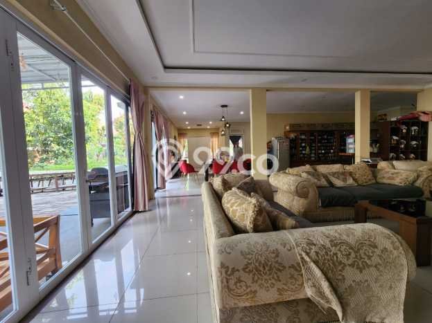 Rumah Elit Modern Siap Huni di Kota Baru Parahyangan Bandung Rumah Elit Modern Siap Huni di Kota Baru Parahyangan Bandung