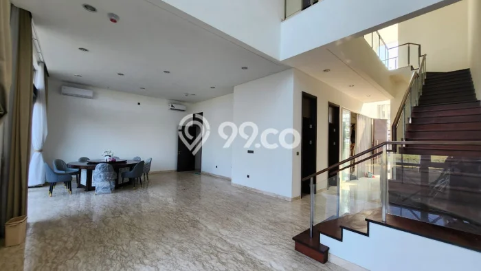 Rumah sewa siap huni 4 KT di Golf Island, Jakarta Utara Rumah sewa siap huni 4 KT di Golf Island, Jakarta Utara