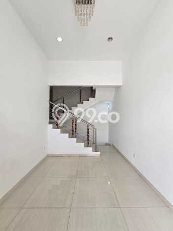 Rumah kawasan , Siap Huni, 3 KM, Dekat Jakarta Utara, Jakarta Utara, Luas 144m2m² Bangunan 144m2m² Rumah kawasan , Siap Huni, 3 KM, Dekat Jakarta Utara, Jakarta Utara, Luas 144m2m² Bangunan 144m2m²