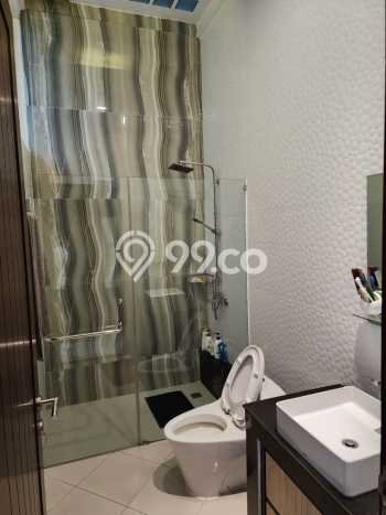 Rumah Luxury Modern Tanpa Renovasi di Pluit Jakarta Utara Rumah Luxury Modern Tanpa Renovasi di Pluit Jakarta Utara