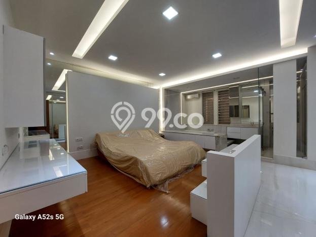 Rumah Elit LB 450m2 Siap Pakai Desain Elegan di Pantai Indah Kapuk, Jakarta Utara Rumah Elit LB 450m2 Siap Pakai Desain Elegan di Pantai Indah Kapuk, Jakarta Utara