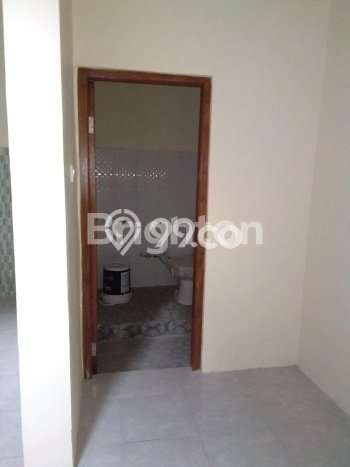 Ruko Disewa di Banyuanyar, Solo, LT 165m2 / LB 250m2 Ruko Disewa di Banyuanyar, Solo, LT 165m2 / LB 250m2