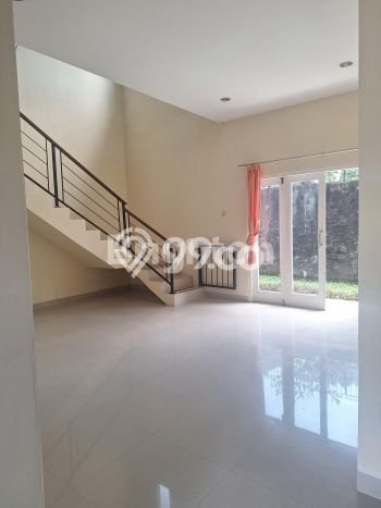 Disewakan Cepat Rumah Kondisi Bagus di Kawasan Colomadu, Solo Disewakan Cepat Rumah Kondisi Bagus di Kawasan Colomadu, Solo