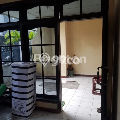 Rumah Modern Minimalis 4 Kamar Bisa Langsung Pindah di Solo Baru Rumah Modern Minimalis 4 Kamar Bisa Langsung Pindah di Solo Baru