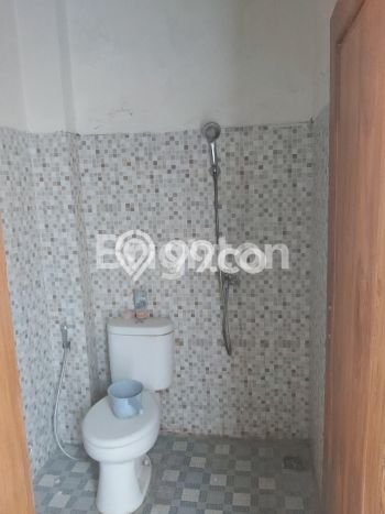 Dijual Rumah 4 Kamar Lokasi Ideal Nyaman dan Strategis di Banyuanyar Dijual Rumah 4 Kamar Lokasi Ideal Nyaman dan Strategis di Banyuanyar