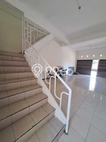Ruko disewakan lokasi strategis Solo Baru Solo 200m2 Ruko disewakan lokasi strategis Solo Baru Solo 200m2