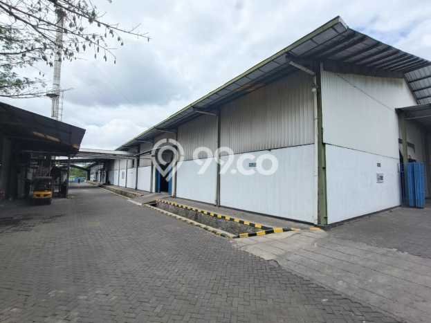 Unit Gudang Dijual di Salatiga LT 25603m2 & LB 13018m2 Unit Gudang Dijual di Salatiga LT 25603m2 & LB 13018m2