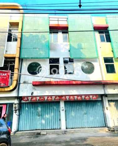 Jual Cepat Hunian Mewah Cozy di Surabaya Jual Cepat Hunian Mewah Cozy di Surabaya