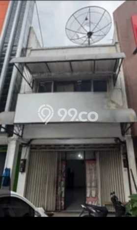 Area Ramai! Ruko Dijual di Dukuh Pakis untuk Bisnis Luas Bangunan 250m2 Area Ramai! Ruko Dijual di Dukuh Pakis untuk Bisnis Luas Bangunan 250m2