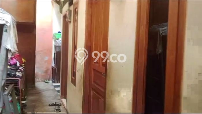 Kost Dijual Lokasi Senen, Jakarta Pusat, 24 KT, 24 KM, 200m2 Kost Dijual Lokasi Senen, Jakarta Pusat, 24 KT, 24 KM, 200m2