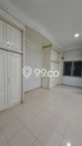 Sewa Rumah Harga Terjangkau di Gajah Mada Jakarta Pusat dengan 4 KT Sewa Rumah Harga Terjangkau di Gajah Mada Jakarta Pusat dengan 4 KT