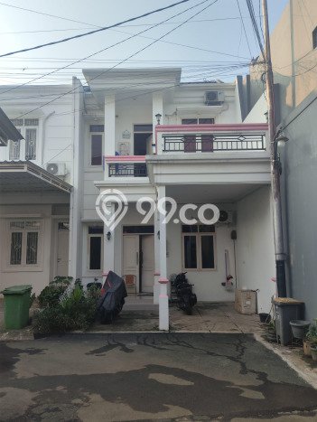 Rumah Strategis Modern Lb 126m2 di Duren Sawit, Jakarta Timur Rumah Strategis Modern Lb 126m2 di Duren Sawit, Jakarta Timur