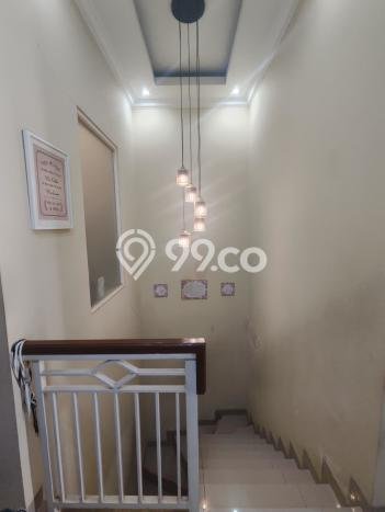 Rumah Strategis Modern Lb 126m2 di Duren Sawit, Jakarta Timur Rumah Strategis Modern Lb 126m2 di Duren Sawit, Jakarta Timur