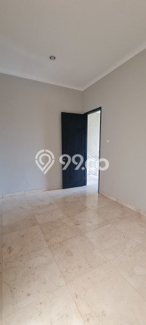 Rumah Luxury Modern Tanpa Renovasi di Pulomas Jakarta Timur Rumah Luxury Modern Tanpa Renovasi di Pulomas Jakarta Timur