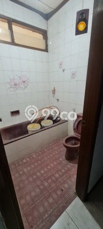 Jual Rumah Bagus Siap Huni LB 220m2 di Astanaanyar, Bandung Jual Rumah Bagus Siap Huni LB 220m2 di Astanaanyar, Bandung