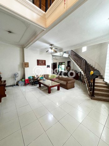 Ready to Use! Premium House LT 490m2 Desain Modern di Bintara Ready to Use! Premium House LT 490m2 Desain Modern di Bintara