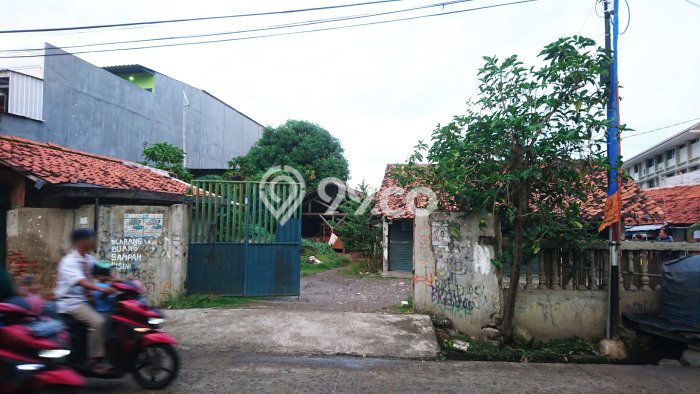 For Sale! Luxury House LT 3140m2 Desain Modern di Cengkareng Barat For Sale! Luxury House LT 3140m2 Desain Modern di Cengkareng Barat