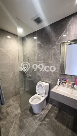 Rumah Mewah LB 210m2 Siap Pakai Desain Elegan di Jakarta Garden City, Jakarta Timur Rumah Mewah LB 210m2 Siap Pakai Desain Elegan di Jakarta Garden City, Jakarta Timur