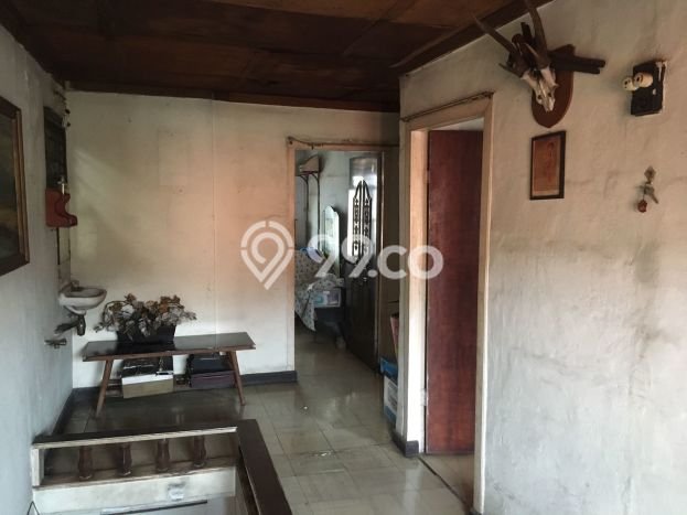 For Sale Rumah 5 Kamar Lokasi Strategis Nyaman dan Strategis di Kramat Jati For Sale Rumah 5 Kamar Lokasi Strategis Nyaman dan Strategis di Kramat Jati