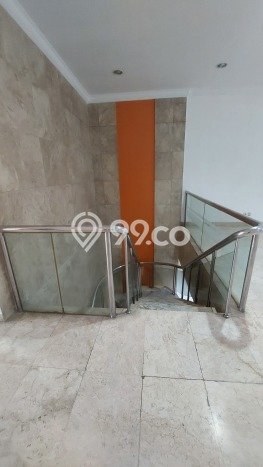 Disewakan Ruko di Pusat Kota Jakarta Timur Ramai Strategis Disewakan Ruko di Pusat Kota Jakarta Timur Ramai Strategis