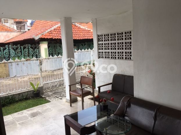For Sale Rumah 5 Kamar Lokasi Strategis Nyaman dan Strategis di Kramat Jati For Sale Rumah 5 Kamar Lokasi Strategis Nyaman dan Strategis di Kramat Jati