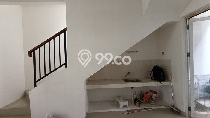 Disewakan! Rumah 3 Kamar Tidur &
3 Kamar Mandi di Bintaro, Tangerang Selatan Disewakan! Rumah 3 Kamar Tidur &
3 Kamar Mandi di Bintaro, Tangerang Selatan