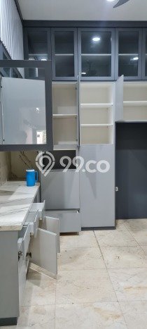 Rumah Luxury Modern Tanpa Renovasi di Pulomas Jakarta Timur Rumah Luxury Modern Tanpa Renovasi di Pulomas Jakarta Timur